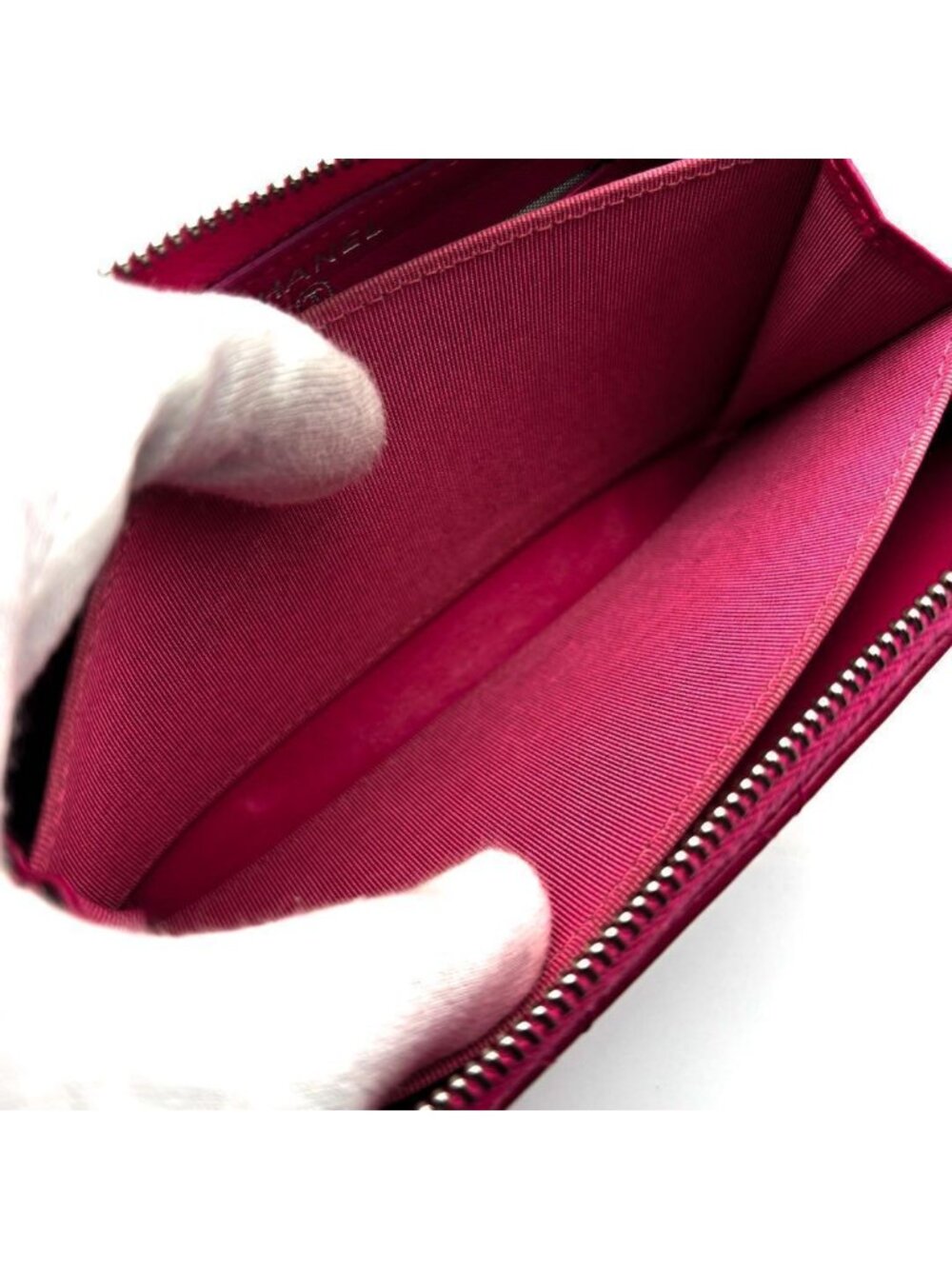 ★SOLD★ Chanel Wallet Quilted Round Zip Midi - Picture 5 of 11